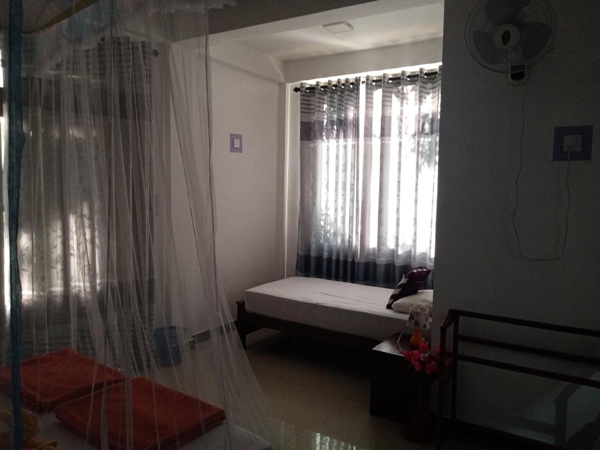 Littleadems View Bed & Breakfast Ella Bilik gambar